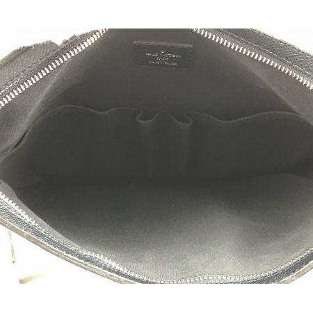  LOUIS VUITTON ルイヴィトン タイガ サシャ ショルダーバッグ ブラック M32629