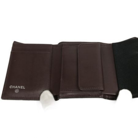 CHANEL シャネル 3つ折り財布 マトラッセ キャビアスキン ココマーク A84401 ブラック
