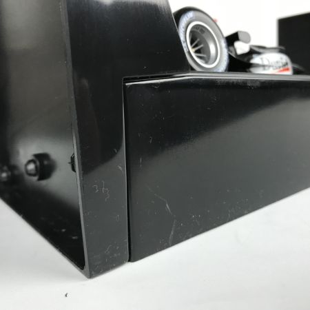   フィギュア F1 マクラーレン メルセデス デビッド・クルサード 1/18 MP4-19