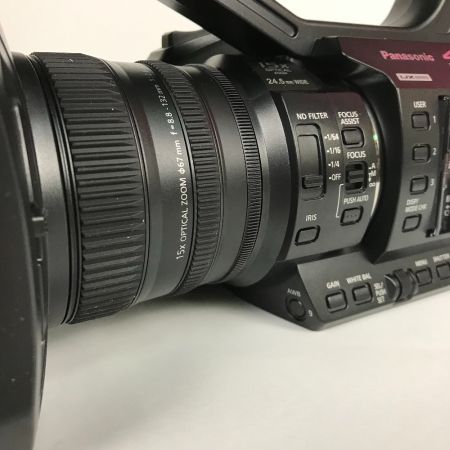  Panasonic パナソニック ビデオカメラ 4K 業務用 通電時間4時間 付属品完備  AG-UX90
