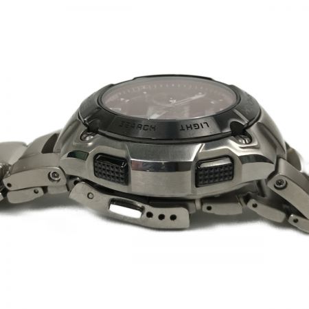  CASIO カシオ G-SHOCK MR-G チタン 電波ソーラー 箱・取説・コマ付  MRG-7600D