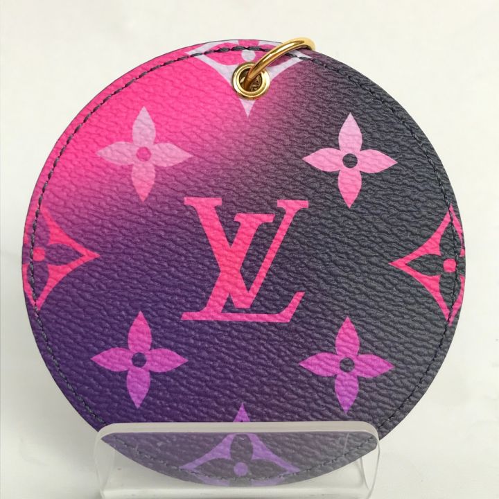 LOUIS VUITTON ルイヴィトン ポルト クレ・イリュストレ グラデーション キーホルダー バッグチャーム 箱付 M00665 パープル x  ピンク｜中古｜なんでもリサイクルビッグバン