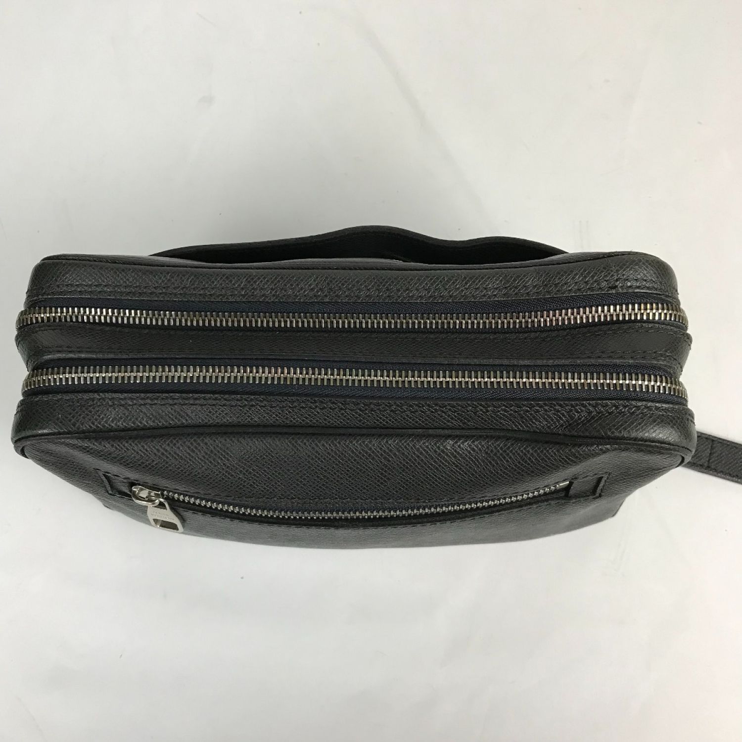 中古】 LOUIS VUITTON ルイヴィトン タイガ ネオ・パヴェル