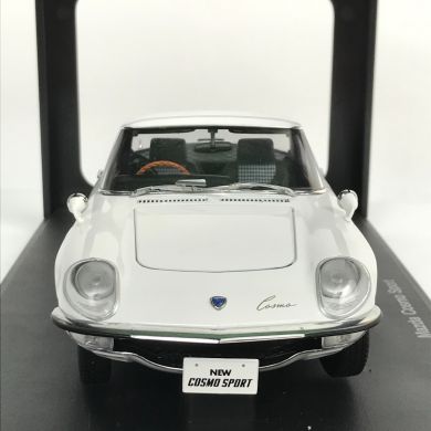 AUTOart オートアート マツダ コスモスポーツ ホワイト 1/18