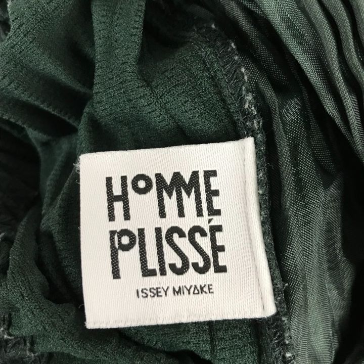 ISSEY MIYAKE イッセイミヤケ HOMME PLISSE × ISSEY MIYAKE オムプリッセ イッセイミヤケ プリーツパンツ サイズ2  HP01JF102 ダークグリーン｜中古｜なんでもリサイクルビッグバン