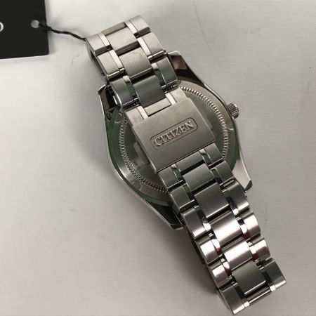  CITIZEN シチズン ザ・シチズン エコドライブ チタン デイト 箱・取説・コマ付 AQ1020-51A ホワイト