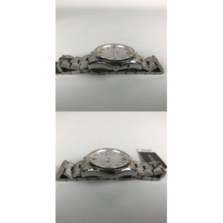  CITIZEN シチズン ザ・シチズン エコドライブ チタン デイト 箱・取説・コマ付 AQ1020-51A ホワイト