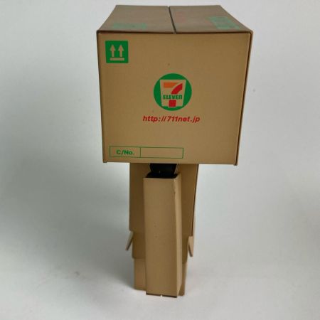   リボルテックダンボー  セブン・イレブンネットボックスバージョン 箱日焼け