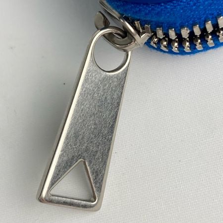  BOTTEGA VENETA ボッテガヴェネタ イントレチャート 長財布 ラウンドファスナー財布 P01718117K ブルー