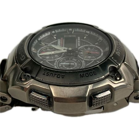  CASIO カシオ 腕時計 G-SHOCK ジーショック 電波ソーラー デジアナウォッチ MRG-7000DJ ブラック x シルバー