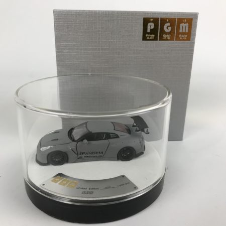   PGM 1/64 日産 R35 ロケットバニー フル開閉モデル 丸台座 リミテッドエディション PGM-640703 グレー