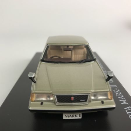  青島文化教材社 1/43DISM TOYOTA MARKII GRANDE TWINCAM24 (GX61マークII後期)  バーニッシュライトベージュ