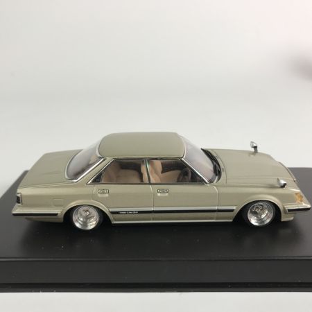  青島文化教材社 1/43DISM TOYOTA MARKII GRANDE TWINCAM24 (GX61マークII後期)  バーニッシュライトベージュ