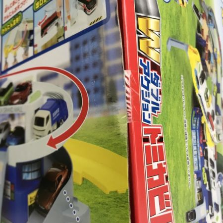  タカラトミー 【未開封】トミカ 50th Anniversary ダブルアクショントミカビル 50周年記念特別仕様