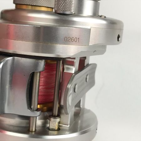  SHIMANO シマノ ベイトリール ’10 オシア カルカッタコンクエスト200 TYPE J-HG 02601