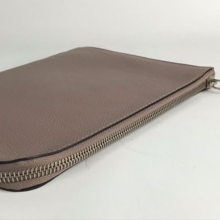 LOUIS VUITTON ルイヴィトン クラッチバッグ ポシェットジュールPM トリヨン R99760 トープ 布袋付