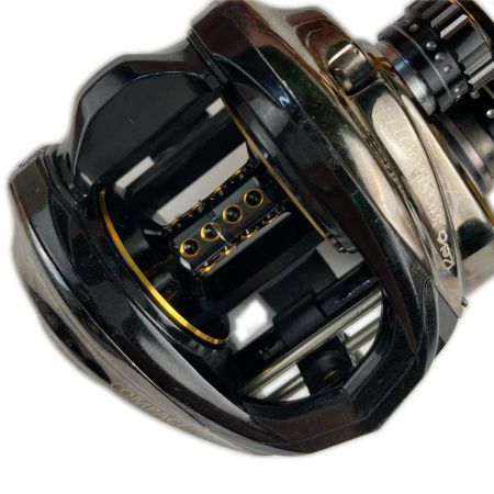  Abu Garcia アブガルシア ベイトリール レボ ビッグシューターコンパクト第4世代 REV04 BC7-L 袋付