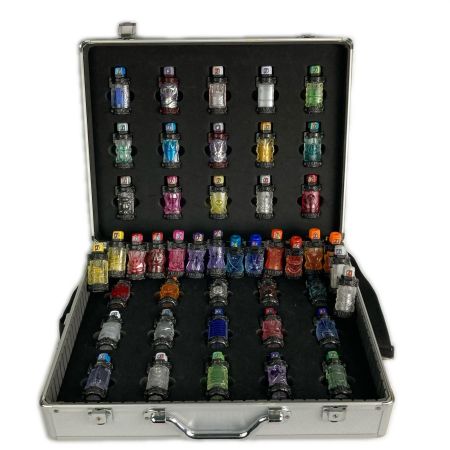   仮面ライダービルド フルボトル45個 アタッシュケースセット