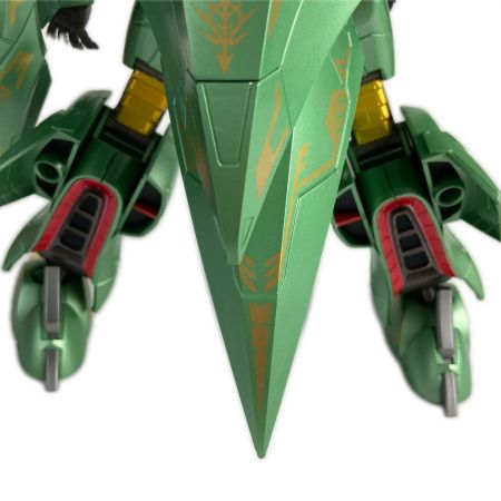   ASSAULT KINGDOM クィン・マンサ メタリックバージョン 付属品なし