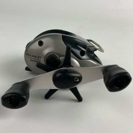  SHIMANO シマノ BASS ONE XT ベイトリール 右ハンドル仕様 バスワン XT RH282