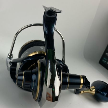 DAIWA ダイワ スピニングリール 20ソルティガ 10000-H 10000-H 箱・リールポーチ付き