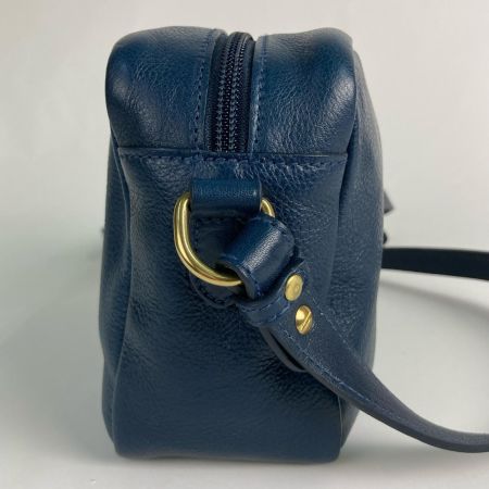  IL BISONTE イルビゾンテ ショルダーバッグ 牛革 MATILDE クロスボディ BCR199 ネイビー 布袋付