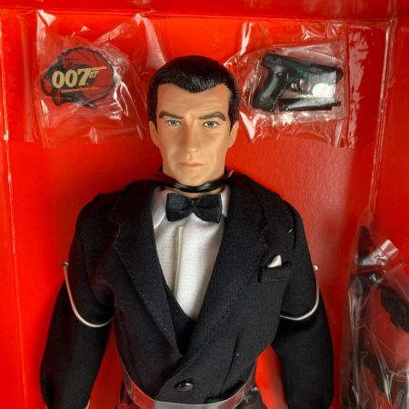 MEDICOM TOY 007 トゥモロー・ネバー・ダイ ジェームズ・ボンド リアルアクションヒーローズ 限定版