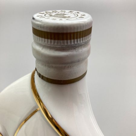  LARSEN ラーセン シップ 白 700ml 40度 未開栓