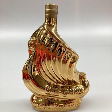 ラーセン シップ ヴィンテージ 空瓶 超希少 貴重 LARSEN 年代物 です。 ラーセン シップ ヴィンテージ 空瓶 超希少 貴重 LARSEN 年代物