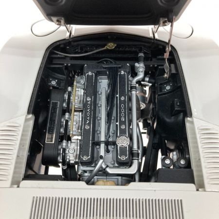   トヨタ 2000GT モデルカー