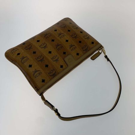  MCM エムシーエム クラッチバッグ
