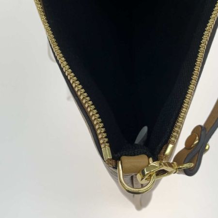  MCM エムシーエム クラッチバッグ