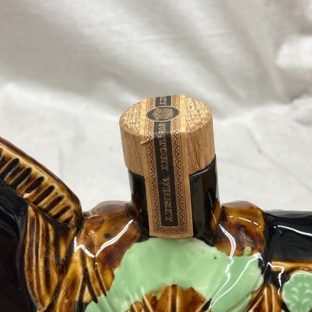 【北海道内限定発送】 ROYAL サントリーローヤル  600ml 43° 干支 午（うま） 未開栓