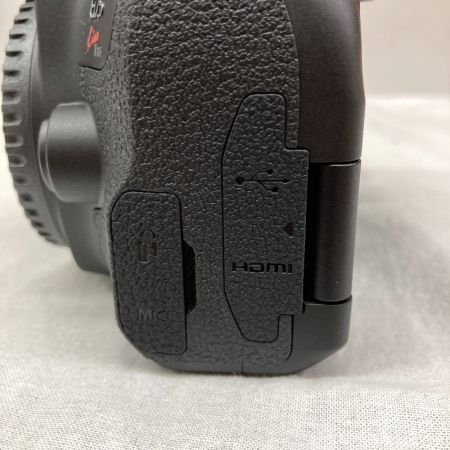  CANON キャノン EOS KISS X10i