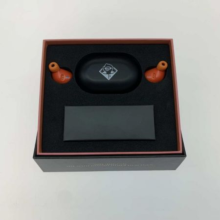   ワイヤレスイヤホン 呪術廻戦 虎杖悠仁モデル