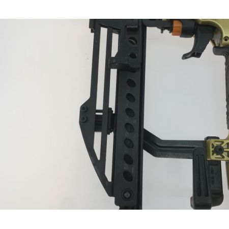  HITACHI 日立 高圧フロア用タッカ N5004HMF