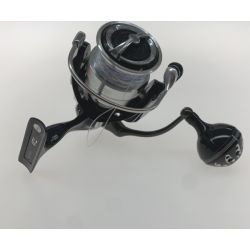 ●● DAIWA ダイワ スピニングリール LT3000D-CXH Bランク