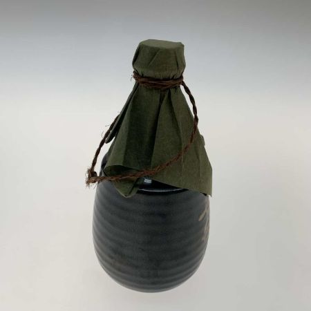 【北海道内限定発送】  蒸留酒類 単式蒸留焼酎(乙類) 麦 720ml 25度 喜納屋 /壺 未開栓