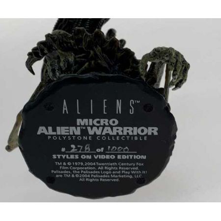   パリセイズ マイクロバスト エイリアン 1000体限定