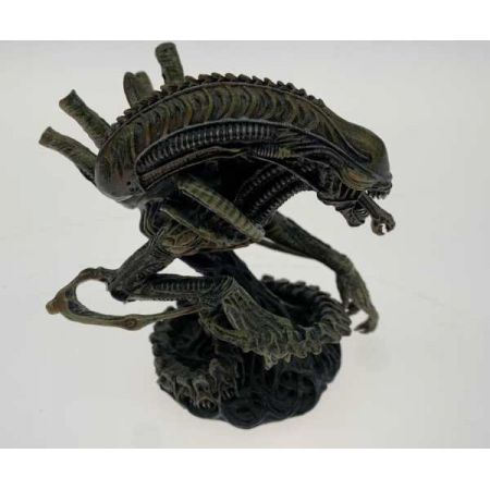   パリセイズ マイクロバスト エイリアン 1000体限定