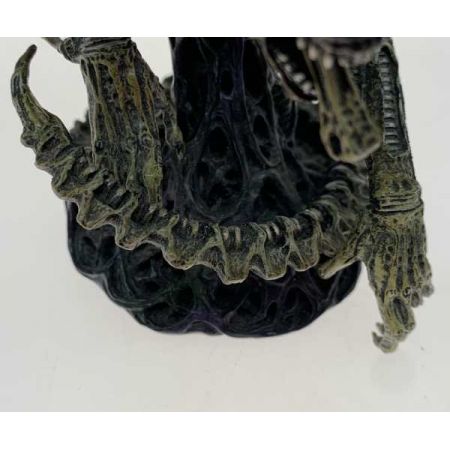   パリセイズ マイクロバスト エイリアン 1000体限定