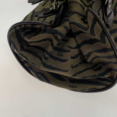  FENDI フェンディ ハンドバッグ キャンバス ゼブラ柄 ロゴチャーム付