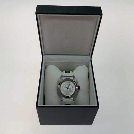  GUCCI グッチ   腕時計 クォーツ ラバー 137.1