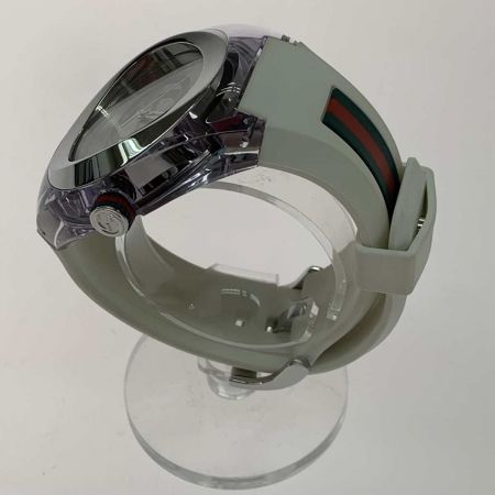  GUCCI グッチ   腕時計 クォーツ ラバー 137.1