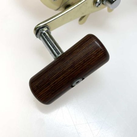  SHIMANO シマノ リール CALCUTTA 小船400  RF300