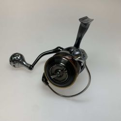 ●● DAIWA ダイワ スピニングリール　15ルビアス3012H　スプールダメージあり 055640 Cランク