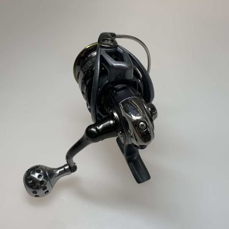  DAIWA ダイワ スピニングリール　15ルビアス3012H　スプールダメージあり 055640