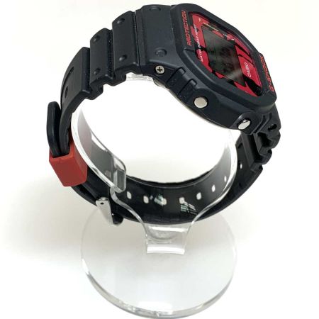  CASIO カシオ  G-SHOCK ブラック 錦鯉  DW-5600JK