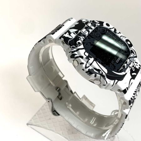  CASIO カシオ  腕時計 デジタルウォッチ 箱・取説付 DW-5600GU
