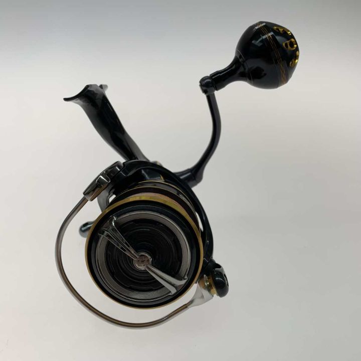 DAIWA ダイワ スピニングリール LT4000-CXH 3063220 - 中古釣り